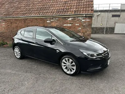 Used Vauxhall Astra 105 HP (77 kW) 2018 Black Hatchback