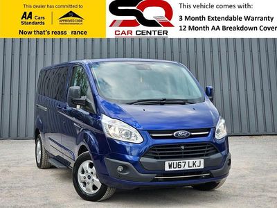 Usado Ford Tourneo Titanium 130 HP (95 kW) 2017 Azul Monovolume