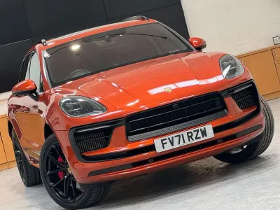Used Porsche Macan S 374 HP (275 kW) 2021 Orange SUV