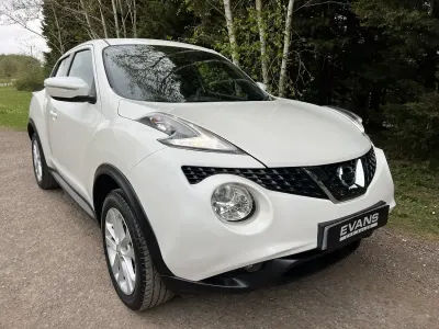Used Nissan Juke N-Connecta 110 HP (80 kW) 2017 White SUV