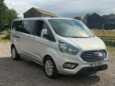 Used Ford Tourneo Custom Titanium 130 HP (95 kW) 2022 Silver Van