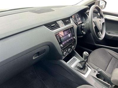 Used Skoda Octavia SE Technology 116 HP (85 kW) 2019 Cappuccino beige metallic Hatchback