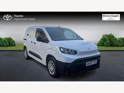 Used Toyota Proace 50 kW (68 HP) 2025 White MPV
