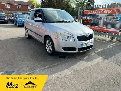 Begagnad Skoda Fabia 105 HK (77 kW) 2008 Silver Halvkombi