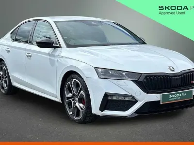 Used Skoda Octavia vRS 196 HP (144 kW) 2023 Moon white metallic Hatchback