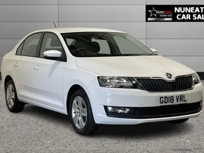 Used Skoda Rapid SE 125 HP (91 kW) 2018 White Hatchback