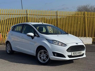 Used Ford Fiesta Zetec 2013 White Hatchback