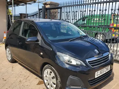 Used Peugeot 108 Active 68 HP (50 kW) 2015 Black Hatchback