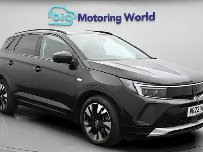Begagnad Vauxhall Grandland X Ultimate 131 HK (96 kW) 2024 SUV