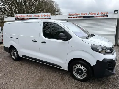Used Vauxhall Vivaro 143 HP (105 kW) 2024 White MPV
