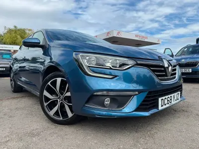 Used Renault Mégane IV Iconic 2019 Blue Hatchback