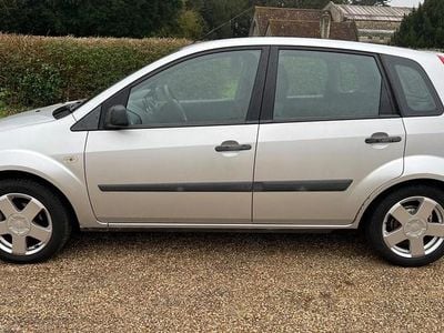 Used Ford Fiesta Zetec 2006 Silver Hatchback