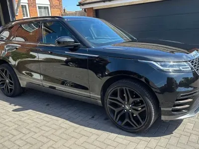 Used Land Rover Range Rover Velar SE Dynamic 179 HP (131 kW) 2020 Black SUV