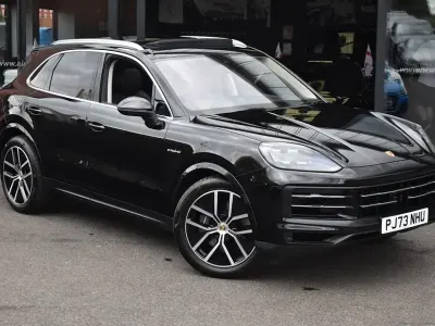Used Porsche Cayenne S E-Hybrid 463 HP (340 kW) 2023 SUV