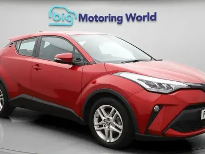 Second-hand Toyota C-HR 122 CP (89 kW) 2023 Roșu SUV