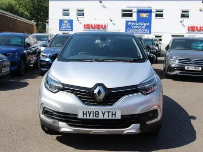 Used Renault Captur Signature 110 HP (80 kW) 2018 Mercury grey SUV