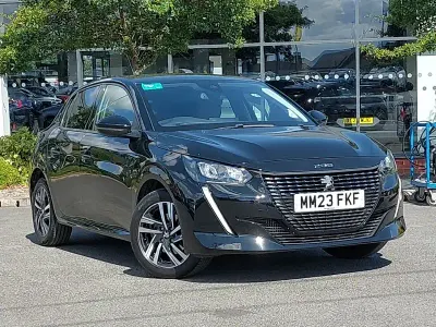 Used Peugeot 208 Allure+ 100 HP (73 kW) 2023 Black Hatchback