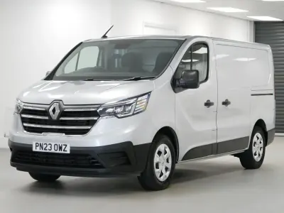 Used Renault Trafic Business 150 HP (110 kW) 2023 Grey