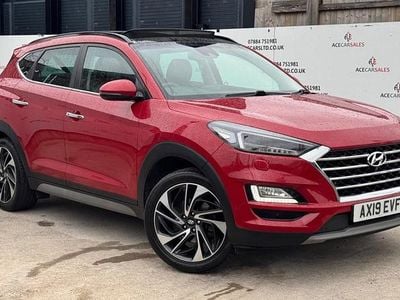 Used Hyundai Tucson Premium SE 136 HP (100 kW) 2019 Red SUV