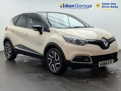 Used Renault Captur Dynamique 2016 Cream and black SUV