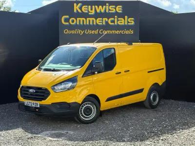Used Ford Transit Custom 130 HP (95 kW) 2022 Yellow Van
