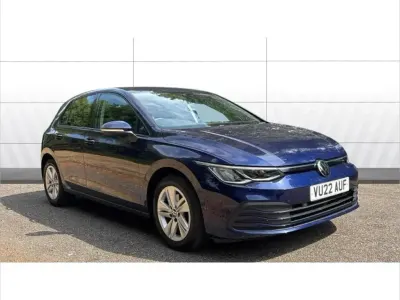 Used VW Golf VIII Life 150 HP (110 kW) 2022 Blue Hatchback