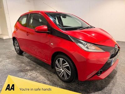 Used Toyota Aygo X-play 68 HP (50 kW) 2015 Red Hatchback