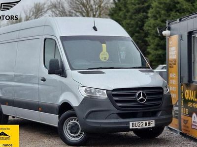 Używany Mercedes Sprinter Progressive 2022 Srebrny Van