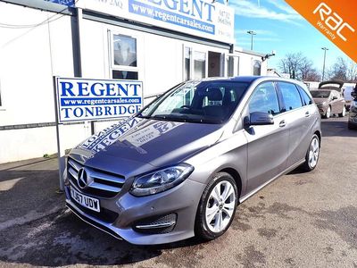 Usado Mercedes B200 Executive 2017 Cinzento Monovolume