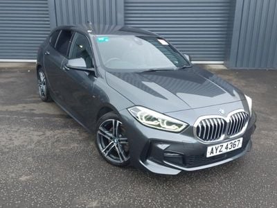 Begagnad BMW 118 M Sport 140 HK (102 kW) 2020 Grå Halvkombi