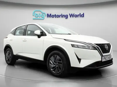Used Nissan Qashqai Acenta Premium 140 HP (102 kW) 2023 White SUV