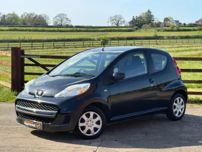 Second-hand Peugeot 107 68 CP (50 kW) 2010 Negru Hatchback