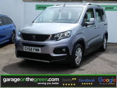 Używany Peugeot Rifter Allure 131 KM (96 kW) 2018 Szary Minivan