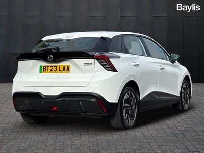 Used MG MG4 EV SE 319 kW (435 HP) 2023 White Hatchback