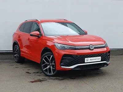 Used VW Tiguan R-line 272 HP (200 kW) 2025 Red SUV
