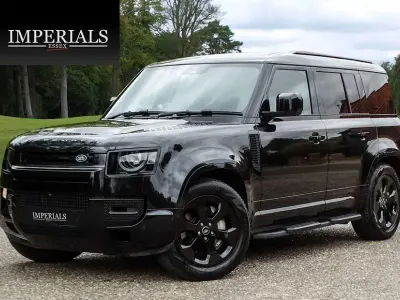 Used Land Rover Defender SE Dynamic 350 HP (257 kW) 2025 Black SUV