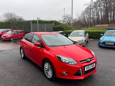 Used Ford Focus Zetec 115 HP (84 kW) 2013 Red Hatchback