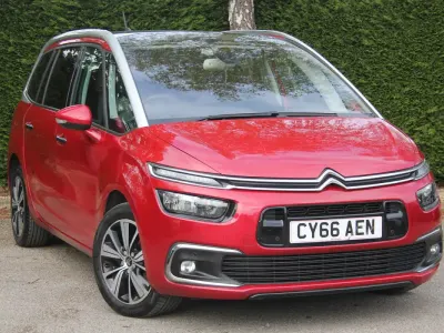 Used Citroën Grand C4 Picasso Flair 120 HP (88 kW) 2016 Red MPV