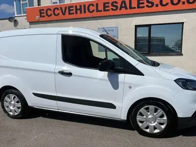 Used Ford Transit Courier Trend 101 HP (74 kW) 2023 Van