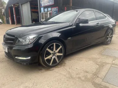 Używany Mercedes C220 Sport Edition 2011 Czarny Coupe