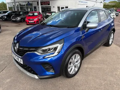 Begagnad Renault Captur Iconic 130 HK (95 kW) 2020 Blå SUV