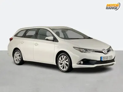 Used Toyota Auris Hybrid