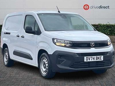 Used Vauxhall Combo S 100 HP (73 kW) 2024 White MPV