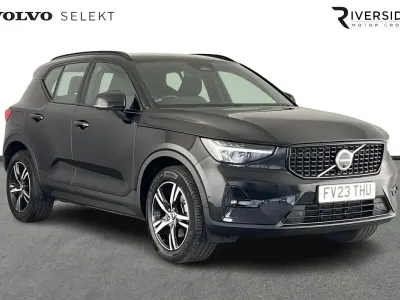 Używany Volvo XC40 Plus 2023 Czarny SUV