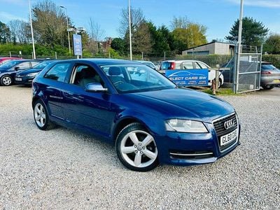 Begagnad Audi A3 102 HK (75 kW) 2010 Blå Halvkombi