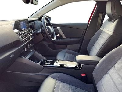 Elixir red Used 2024 Citroën C4 X PureTech SUV | £16,290 (Fair price)