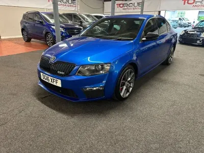 Używany Skoda Octavia vRS 220 KM (161 kW) 2016 Niebieski Kombi