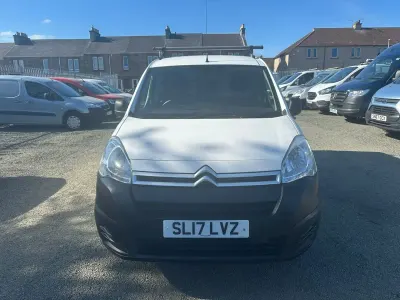 Używany Citroën Berlingo 75 KM (55 kW) 2017 Biały Minivan