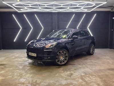 Blue Used 2015 Porsche Macan S SUV | £17,500 (Fair price)