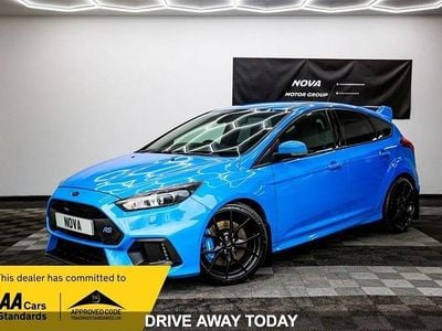 Used Ford Focus RS 350 HP (257 kW) 2017 Blue Hatchback